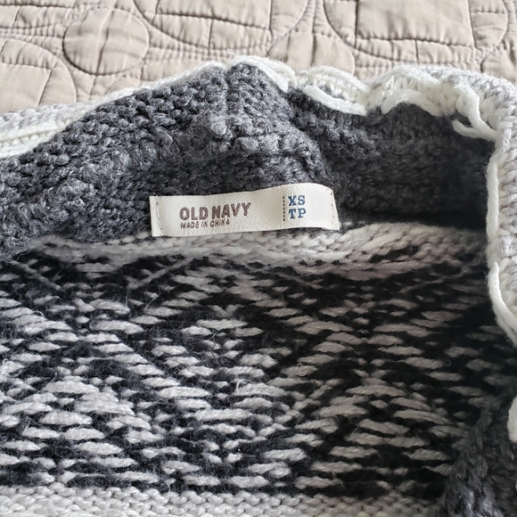 Draped Patterned Sweater by Old Navy - Picture 4 of 5